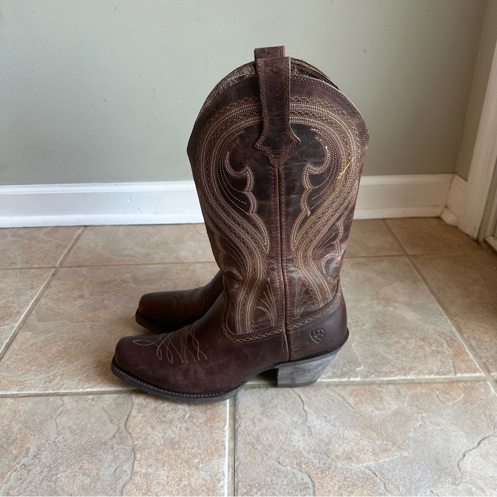 NWOB Ariat Lively Boots Leather Square Snip Toe Cowboy 10016357​ - Picture 5 of 8